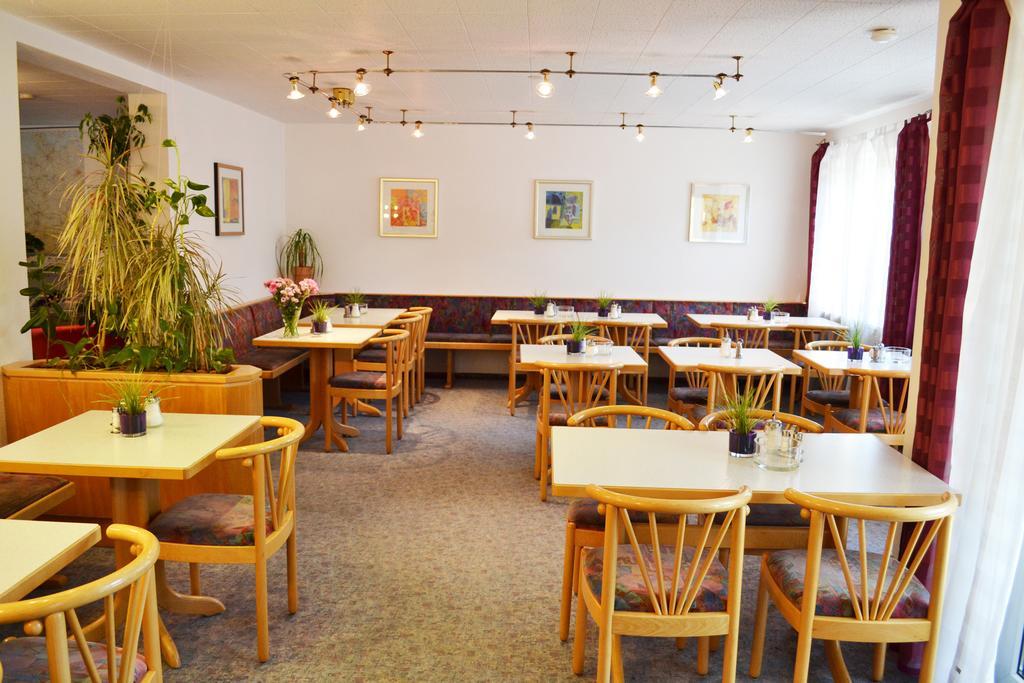 Hotel Relax Singen Exterior foto