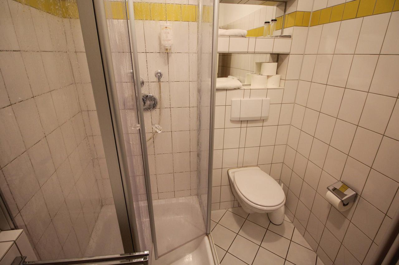 Hotel Relax Singen Exterior foto