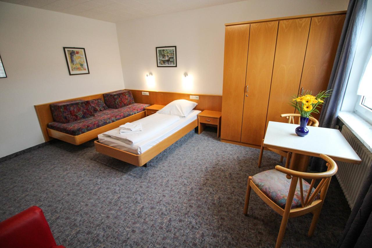 Hotel Relax Singen Exterior foto