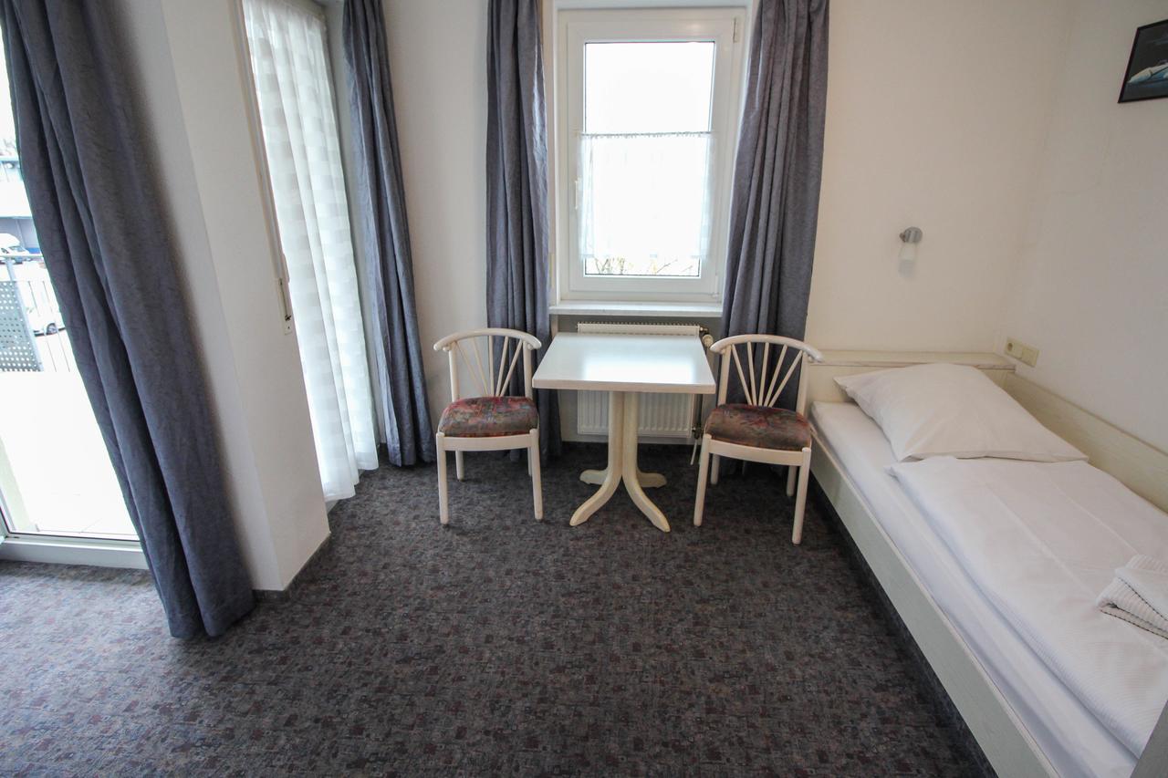 Hotel Relax Singen Exterior foto